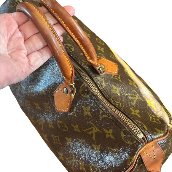 Louis Vuitton Monogram Canvas Speedy 35 Bag - Picture 7 of 10
